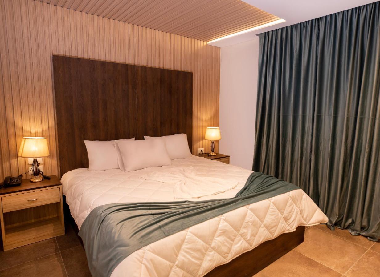 Al Kawm al Akhdar Blue Pyramids Eyes Hotel מראה חיצוני תמונה