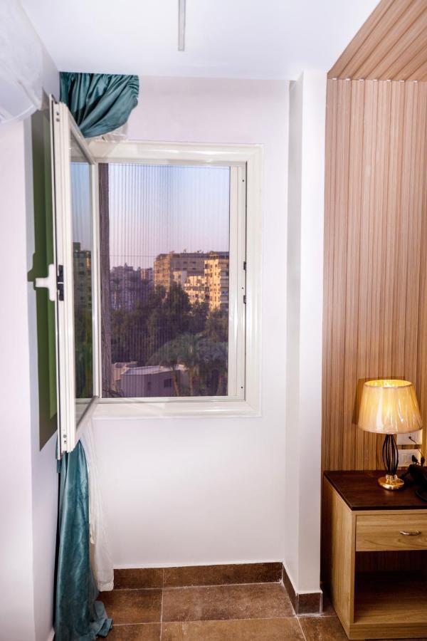 Al Kawm al Akhdar Blue Pyramids Eyes Hotel מראה חיצוני תמונה